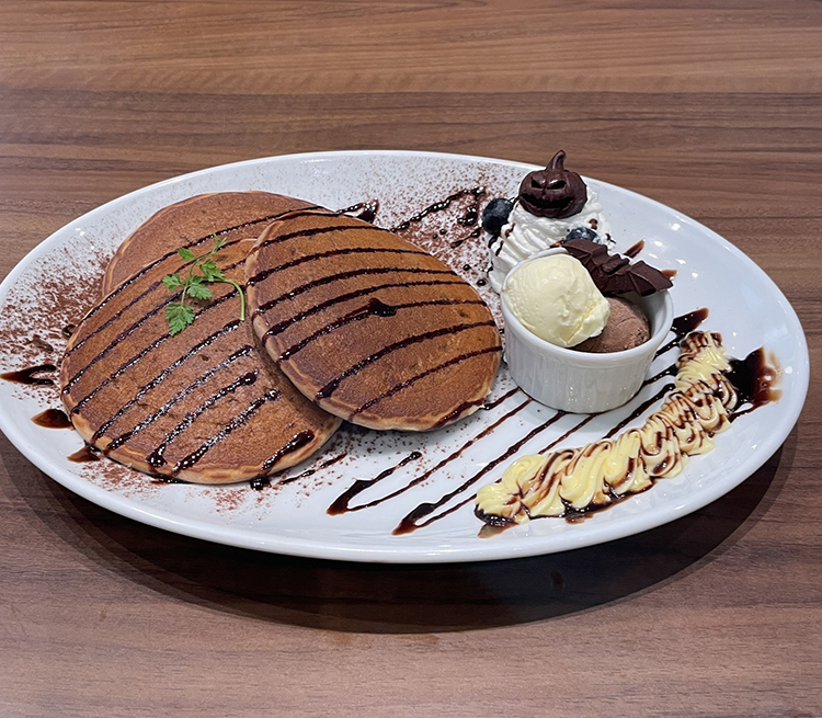 HW Cocoa Pancake with Chocolate Sauce